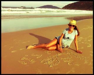 Alessandra Ambrosio feet photo thumbnail