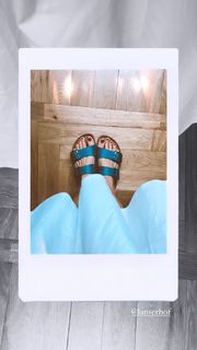 Federica Fontana feet photo thumbnail
