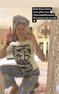 Fearne Cotton feet photo thumbnail