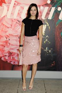 Anna Safroncik feet photo thumbnail
