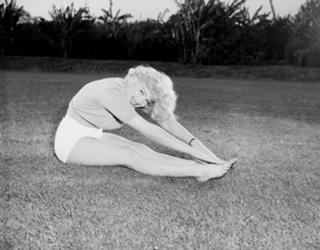 Marilyn Monroe feet photo thumbnail