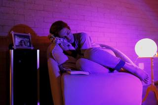 Kéfera Buchmann feet photo thumbnail