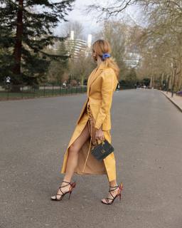 Pixie Lott feet photo thumbnail