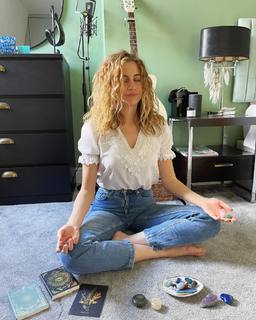 Pixie Lott feet photo thumbnail