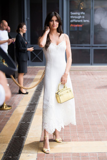 Sara Sampaio feet photo thumbnail