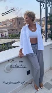 Nicole Murphy feet photo thumbnail
