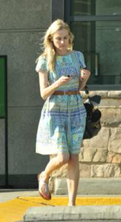 Diane Kruger feet photo thumbnail