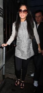 Tulisa feet photo thumbnail