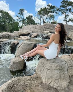 Rachel Pizzolato feet photo thumbnail