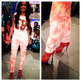 Rocsi Diaz feet photo thumbnail