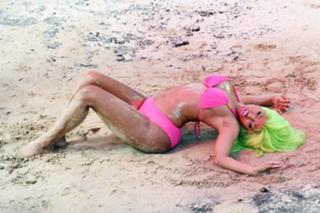 Nicki Minaj feet photo thumbnail
