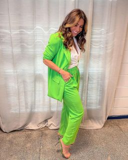 Giovanna Antonelli feet photo thumbnail