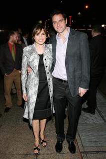Mariska Hargitay feet photo thumbnail