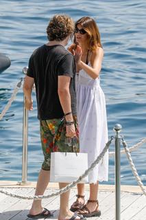 Kaia Gerber feet photo thumbnail