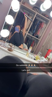 Brittney Smith feet photo thumbnail