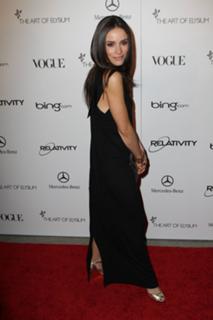 Abigail Spencer feet photo thumbnail