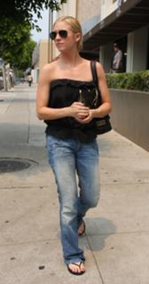 Brittany Snow feet photo thumbnail