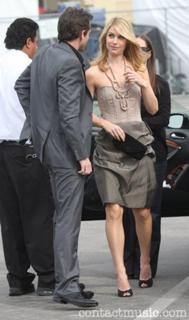 Claire Danes feet photo thumbnail