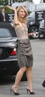 Claire Danes feet photo thumbnail