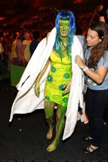 Katy Perry feet photo thumbnail