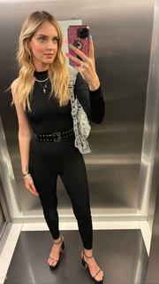 Chiara Ferragni feet photo thumbnail