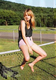 Camille Rowe feet photo 5