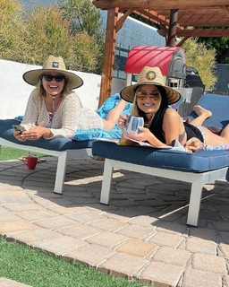 Giada De Laurentiis feet photo thumbnail