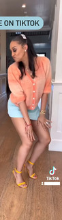 Tia Mowry feet photo thumbnail