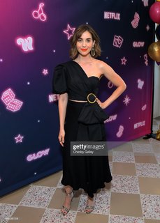 Alison Brie feet photo thumbnail