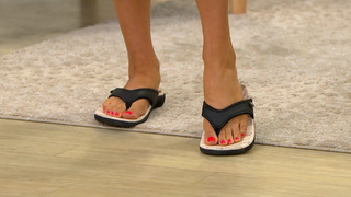 Courtney Khondabi feet photo thumbnail