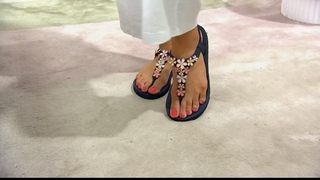 Courtney Khondabi feet photo thumbnail
