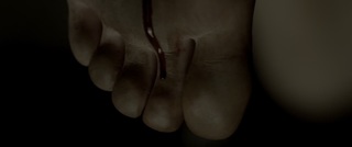 Olga Kurylenko feet photo thumbnail