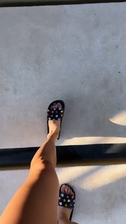 Jamie Chung feet photo thumbnail