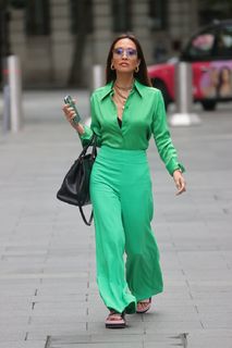 Myleene Klass feet photo thumbnail