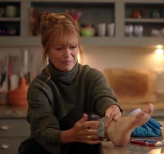 Jane Seymour feet photo thumbnail
