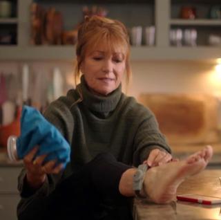 Jane Seymour feet photo thumbnail
