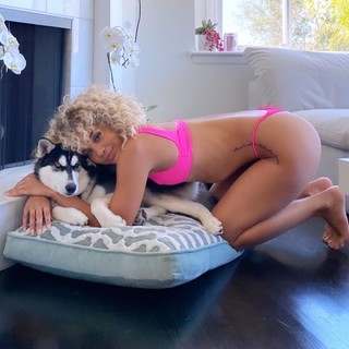 Jasmine Sanders feet photo thumbnail