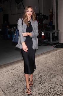 Katharine McPhee feet photo thumbnail