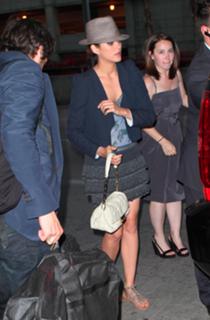Marion Cotillard feet photo thumbnail