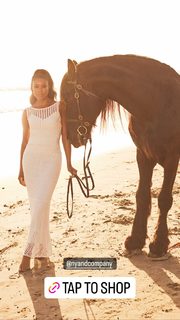 Gabrielle Union feet photo thumbnail