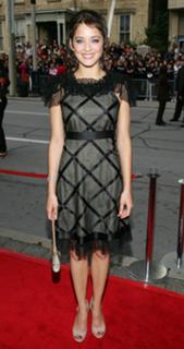 Marion Cotillard feet photo thumbnail