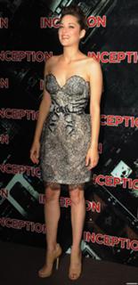 Marion Cotillard feet photo thumbnail