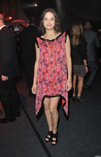 Marion Cotillard feet photo thumbnail
