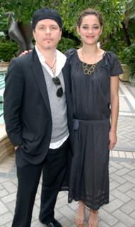 Marion Cotillard feet photo thumbnail