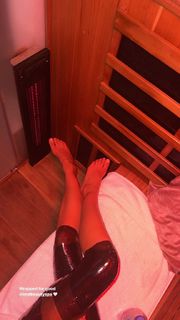 Irina Shayk feet photo thumbnail