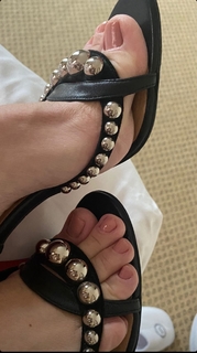 Franciely Freduzeski feet photo thumbnail