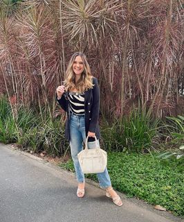 Juliana Paiva feet photo thumbnail