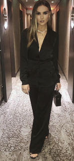 Perrie Edwards feet photo thumbnail