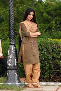 Shraddha Arya feet photo 5