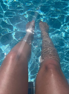 Georgia May Foote feet photo thumbnail